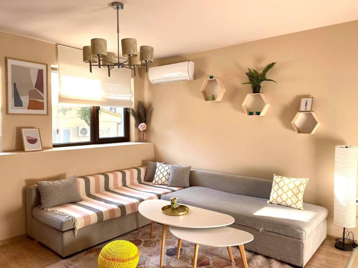 Boho Chic Apartment Nearby The Beach Varna ภายนอก รูปภาพ