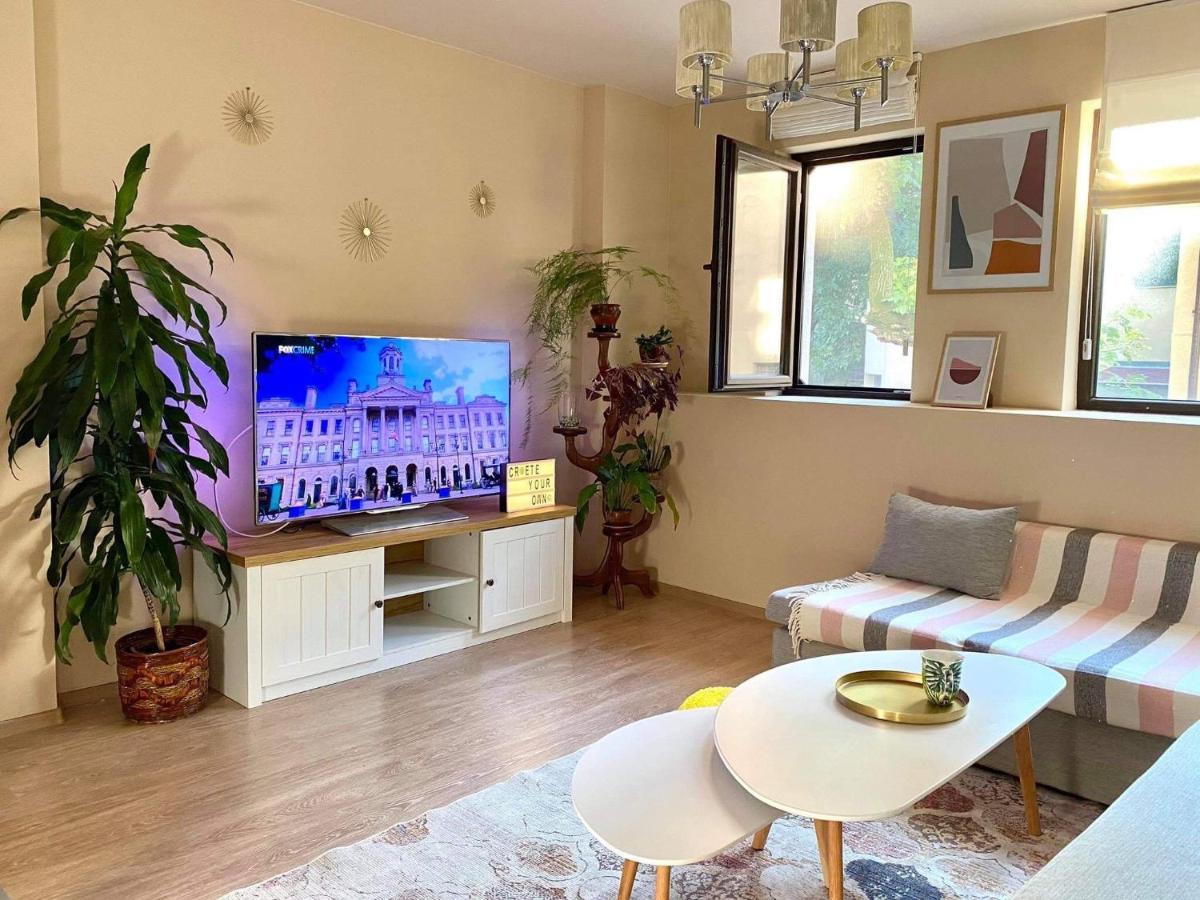 Boho Chic Apartment Nearby The Beach Varna ภายนอก รูปภาพ